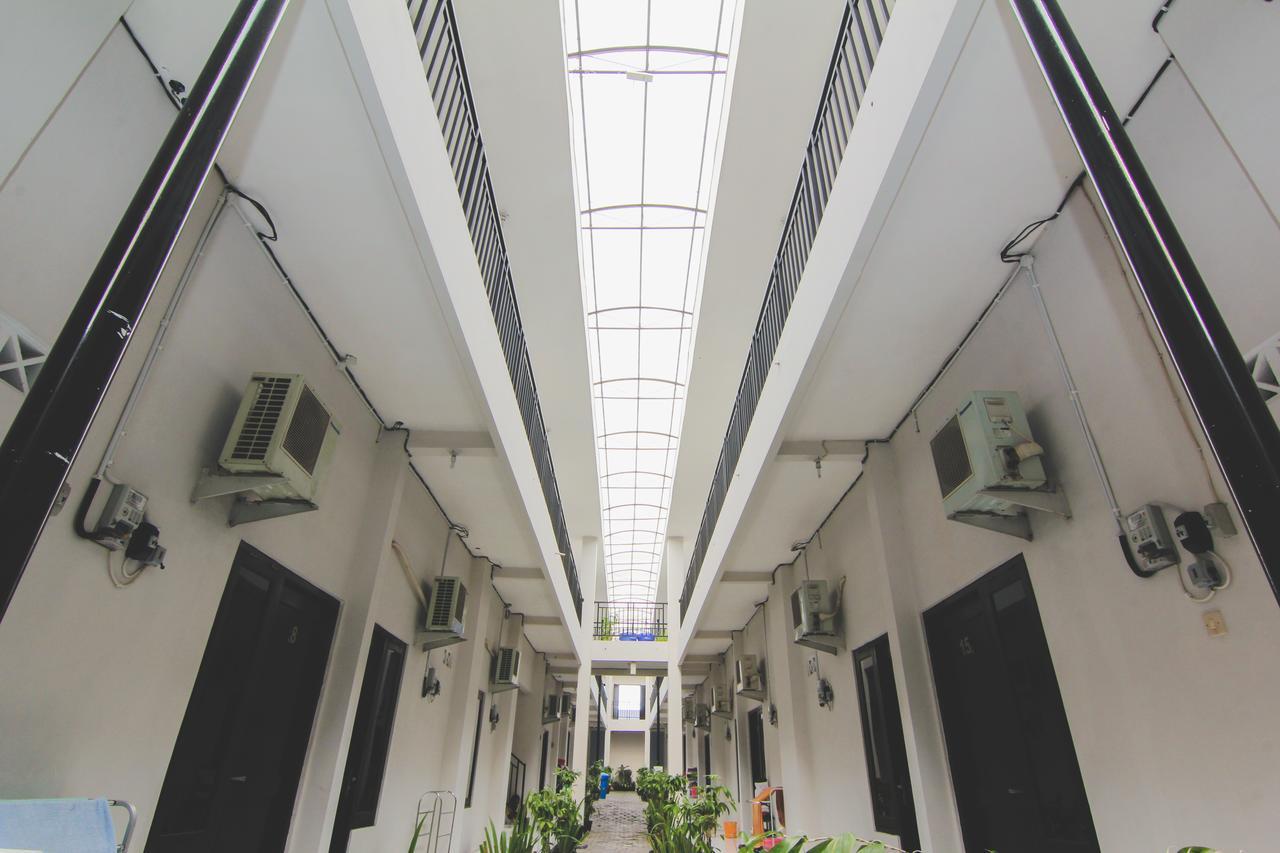 D'Paragon Pringwulung Maguwo Exterior photo